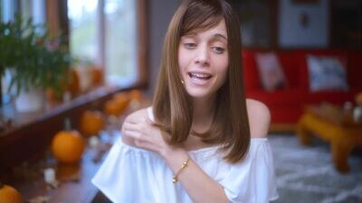 newchloe18 public webcam profile photo 3