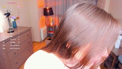 nichelledorris public webcam profile photo 5