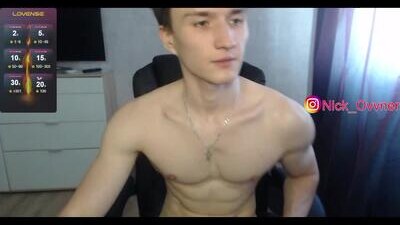 nick_owner public webcam profile photo 10