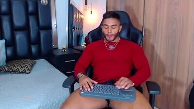nickvip_xx public webcam profile photo 3