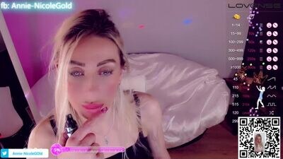 nicole_g0ld_ public webcam profile photo 4