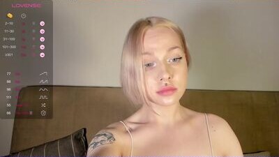 nicole_yo public webcam profile photo 9