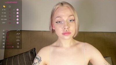 nicole_yo public webcam profile photo 10