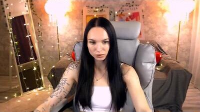 nicolemerz public webcam profile photo 7