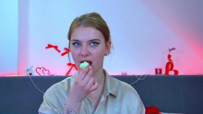 nicolenorton public webcam profile photo 2