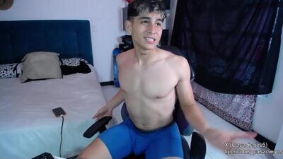 nicum_19 public webcam profile photo 4
