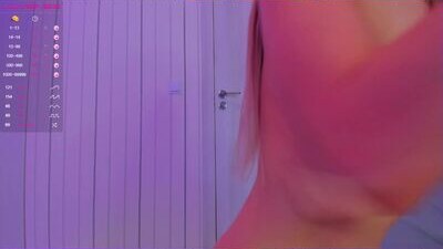 nikki__moon public webcam profile photo 10