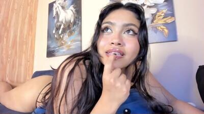 nina_kmay public webcam profile photo 2