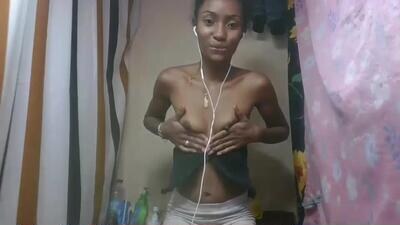 ninaeaa public webcam profile photo 2