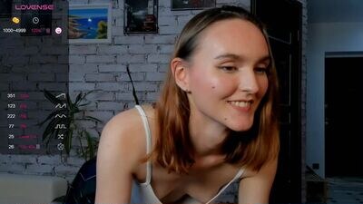 ninagreer public webcam profile photo 3