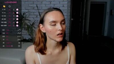 ninagreer public webcam profile photo 9