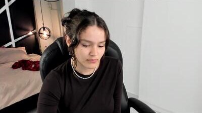 nini_solei public webcam profile photo 10