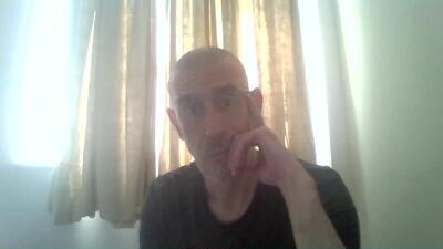 nirevess public webcam profile photo 4