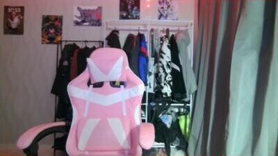 nishazenisek public webcam profile photo 6