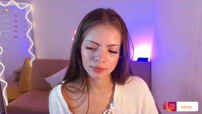 nix_tay public webcam profile photo 10