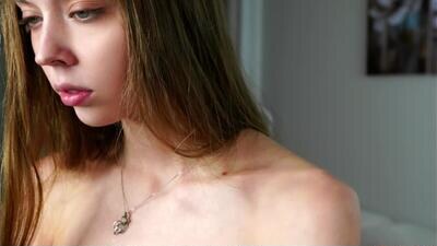 nobukohittle public webcam profile photo 3