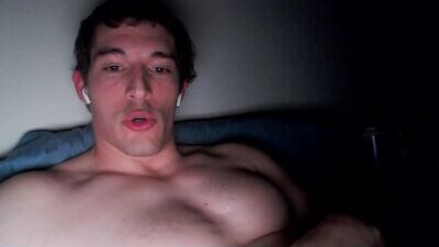 noobgains public webcam profile photo 3
