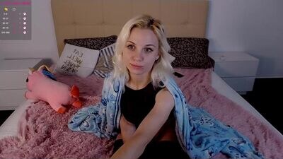 nora_and_kult public webcam profile photo 4