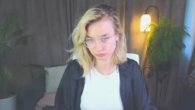 noramoreau public webcam profile photo 7