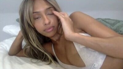 noraoakley public webcam profile photo 7