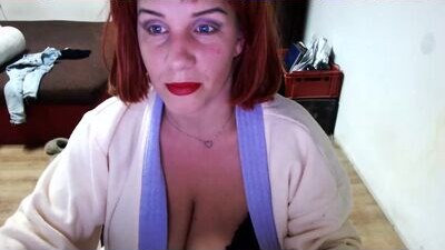 noreen33 public webcam profile photo 5