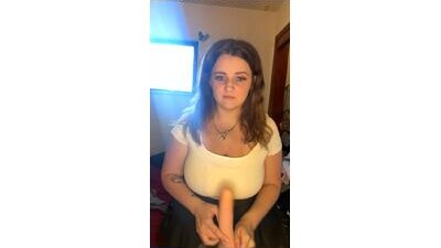 notice_marissa public webcam profile photo 6