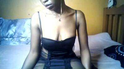 nukshypipi public webcam profile photo 2