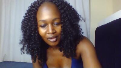 nutgal_ public webcam profile photo 2