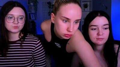 nymiraa public webcam profile photo 10