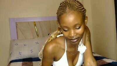 nyra_vesper public webcam profile photo 3