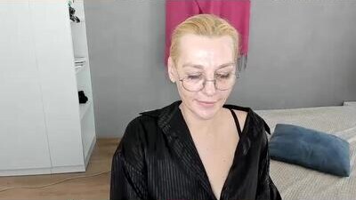 oeigesmik public webcam profile photo 5