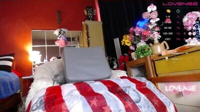 olesia_sean public webcam profile photo 8