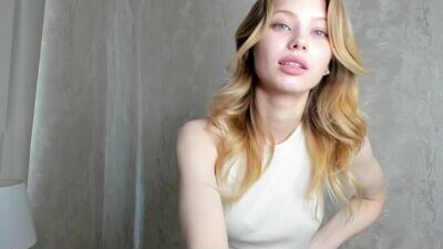 olivia_madyson public webcam profile photo 3
