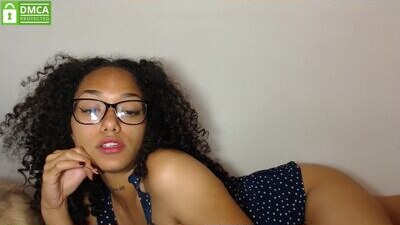 olivia_tremb public webcam profile photo 6