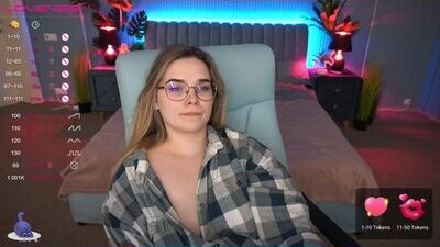 oliviamooree public webcam profile photo 7