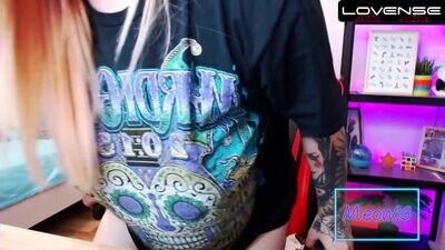 oliviamunk public webcam profile photo 3