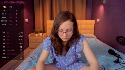 oliviaturner public webcam profile photo 4