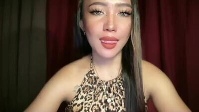 oliviaxxmore69 public webcam profile photo 2