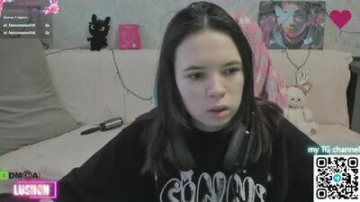 ollie_baird public webcam profile photo 5