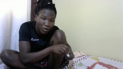 oluwami public webcam profile photo 7