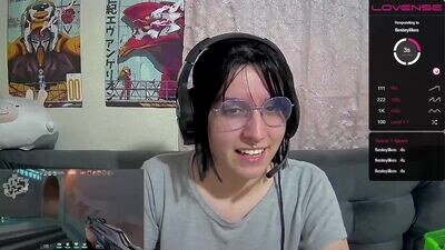 omedeto_akira public webcam profile photo 2