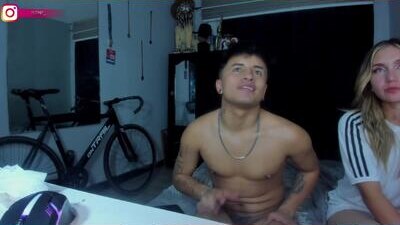 onemore_cum public webcam profile photo 9