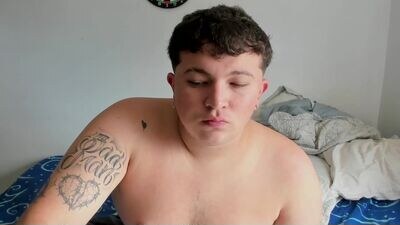 onewhiteboichub