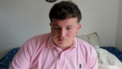 onewhiteboichub public webcam profile photo 4