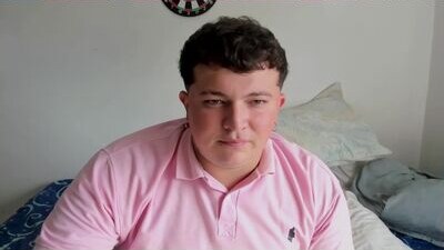 onewhiteboichub public webcam profile photo 7