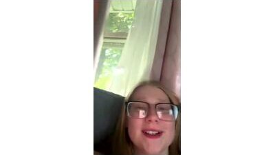 oohlarae22 public webcam profile photo 10
