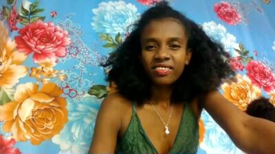 ooooralaizafilizy public webcam profile photo 3