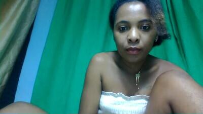 ooooranorosoa public webcam profile photo 4