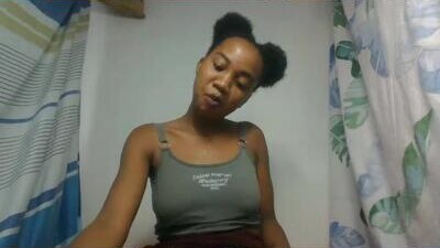 oooorazanamalala public webcam profile photo 10