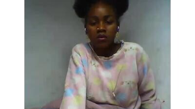 oooorazanasoa public webcam profile photo 4